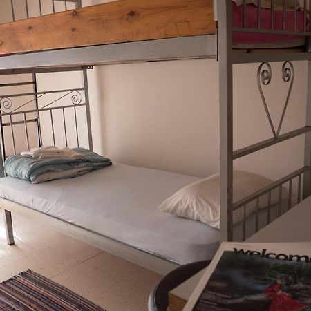 Paphos Inn Bagian luar foto