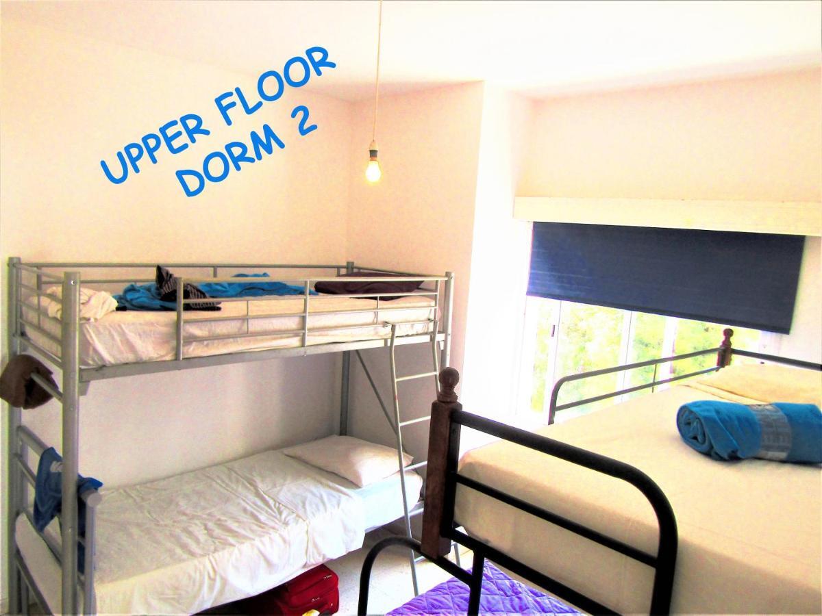 Paphos Inn Bagian luar foto
