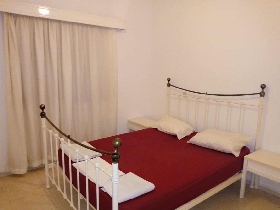 Paphos Inn Bagian luar foto