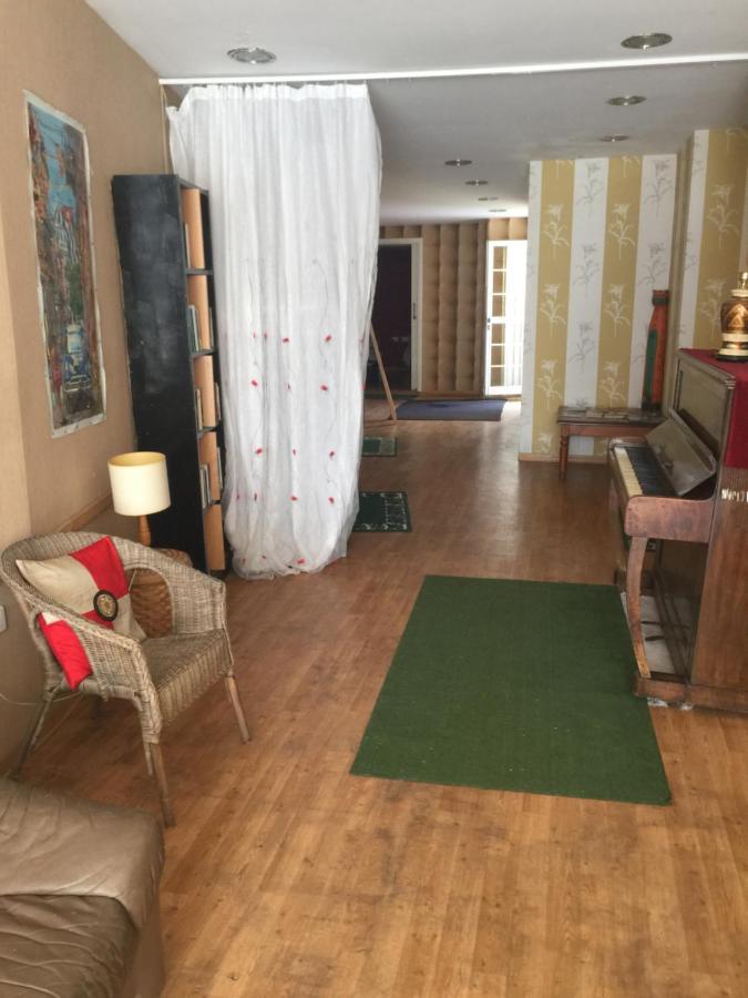 Paphos Inn Bagian luar foto